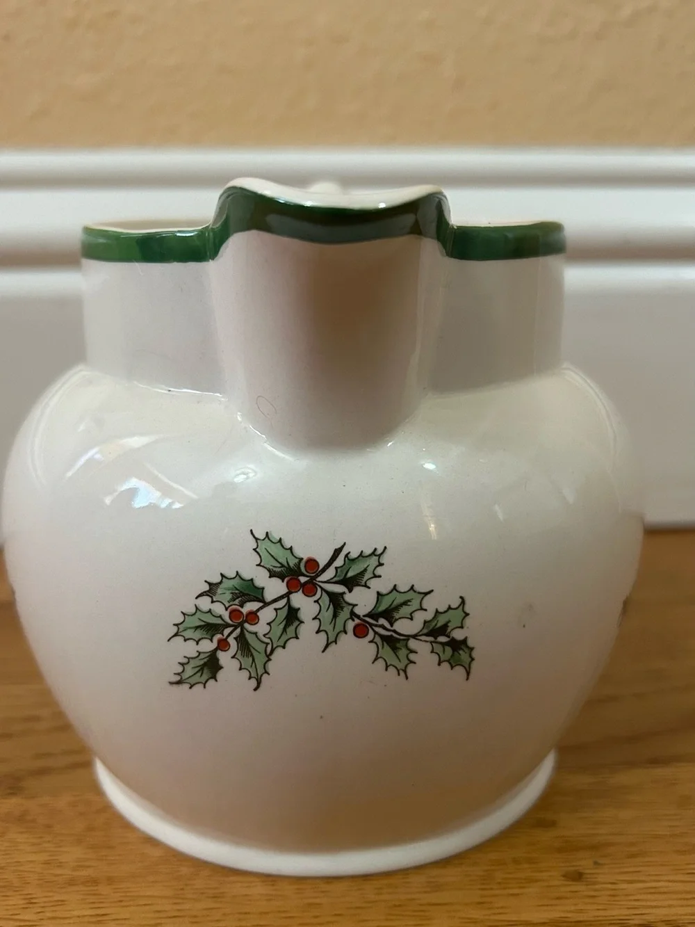 Spode Christmas Tree 4.75 Inch Syrup Pitcher Made In England